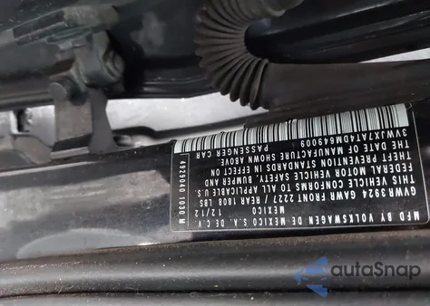 2013 Volkswagen Beetle 2.5L Fender Edition from USA, damaged, VIN 3VWJX7AT4DM649009